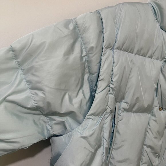 Prada Re-Nylon Cropped Convertible Puffer Jacket - Picture 9 of 12